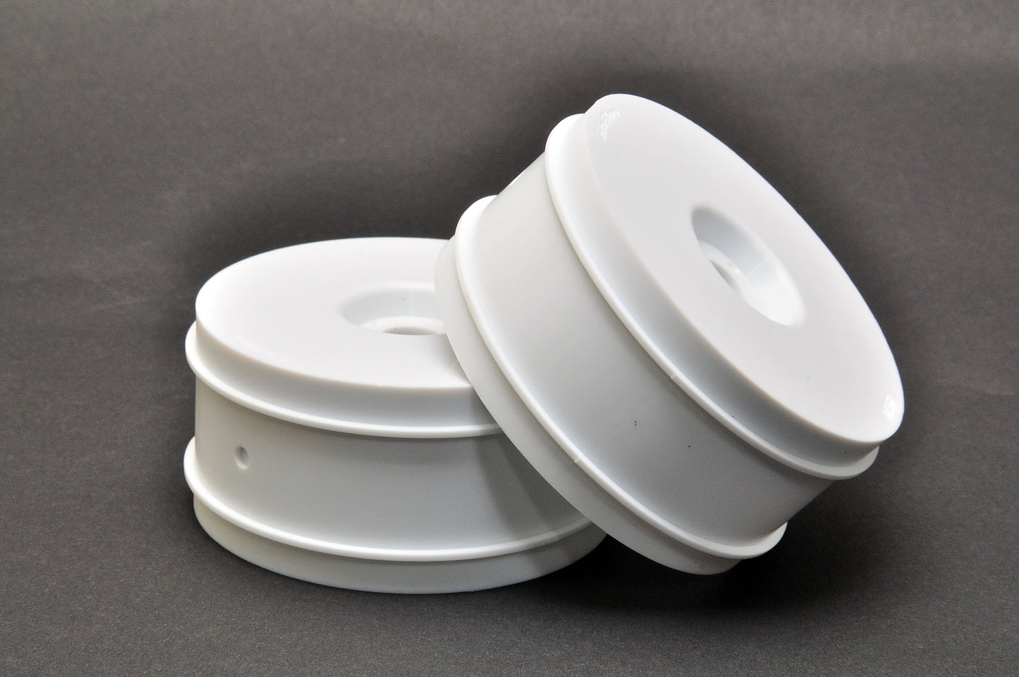 1/8 BUGGY REVO WHEEL 3.3″ WHITE, 2PCS - 89170W