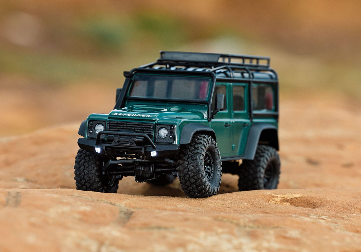 TRX-4M Defender 1/18 Scale micro crawler (battery/charger included)